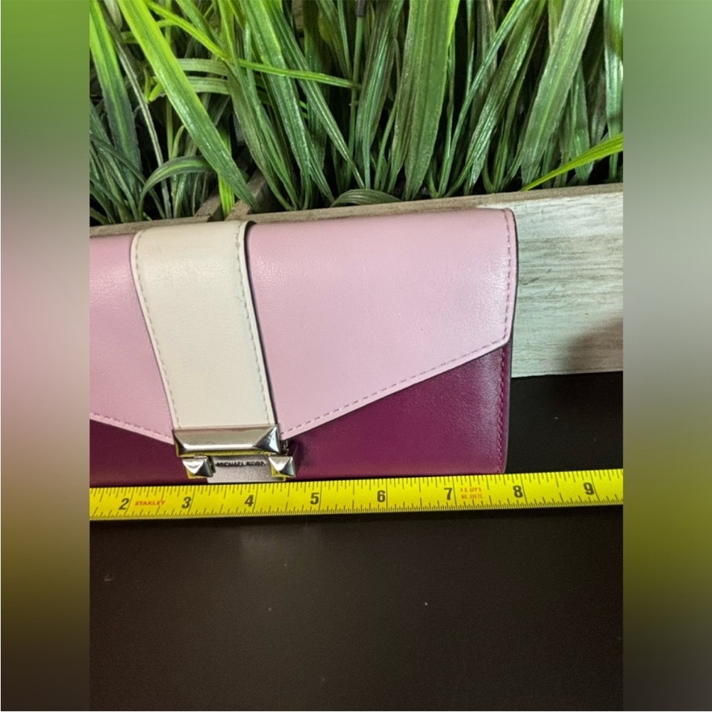 MICHAEL Michael Kors Pink, Light Pink & Plum Colorblock Wallet Set. NWT - Picture 15 of 16